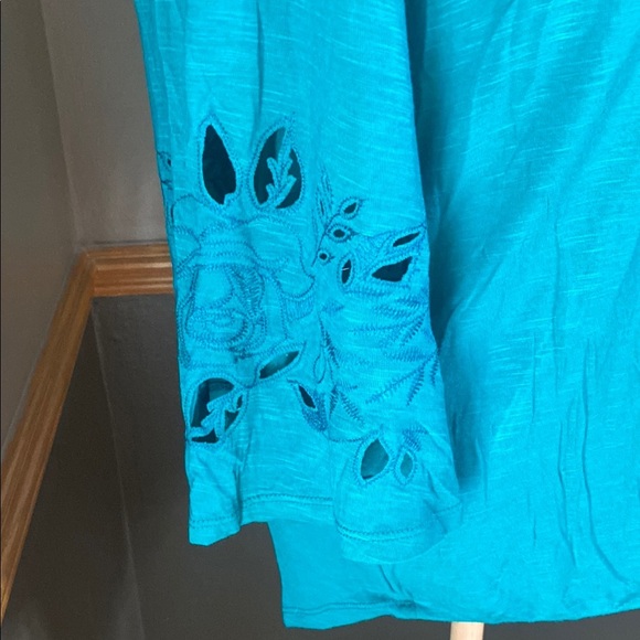 Maurices turquoise Teal V-Neck Wrap Top with bell cut out sleeves size S - Picture 3 of 12